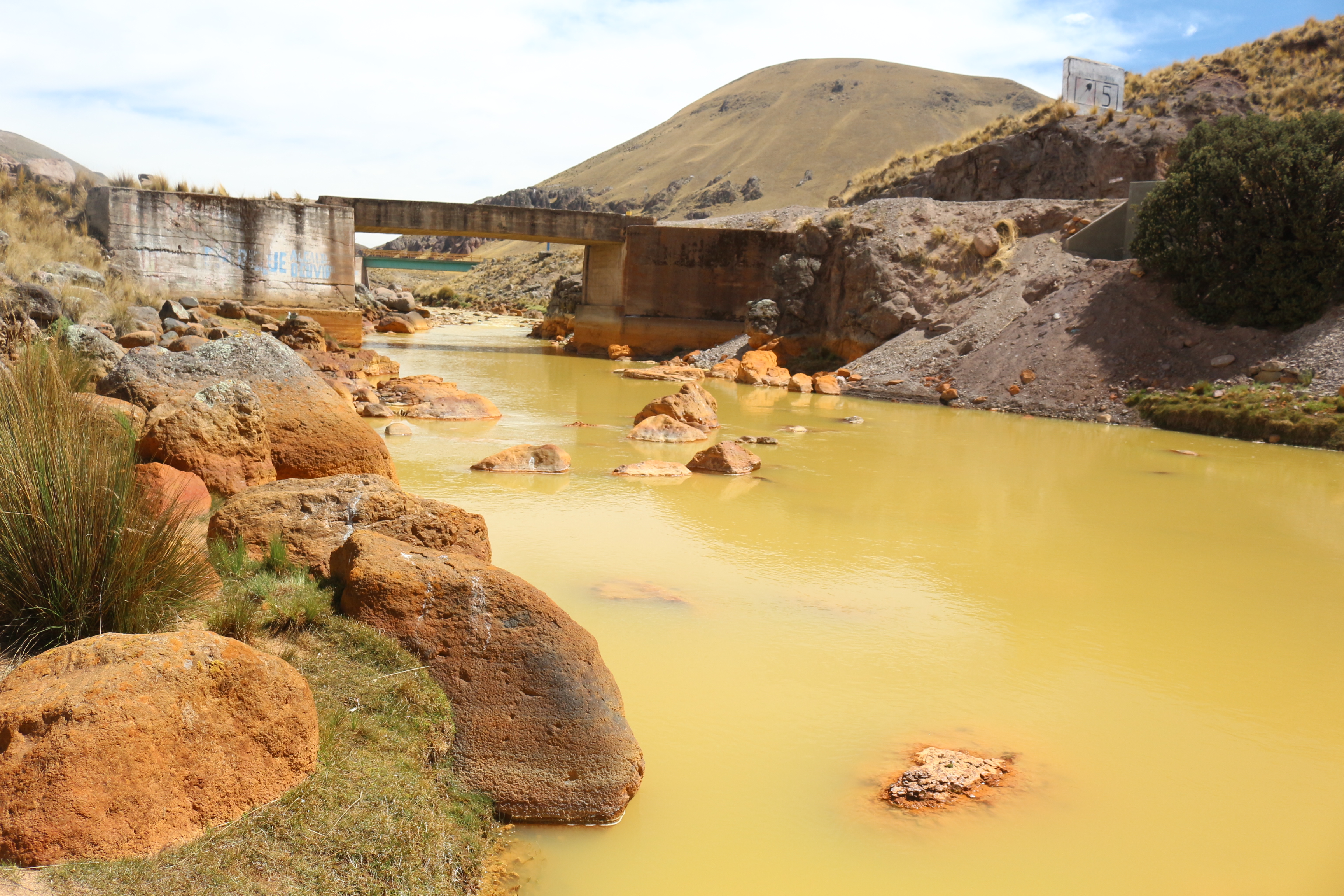 Jatun Ayllu y Llallimayo: rutas legales frente a 16 años de contaminación por la empresa Aruntani